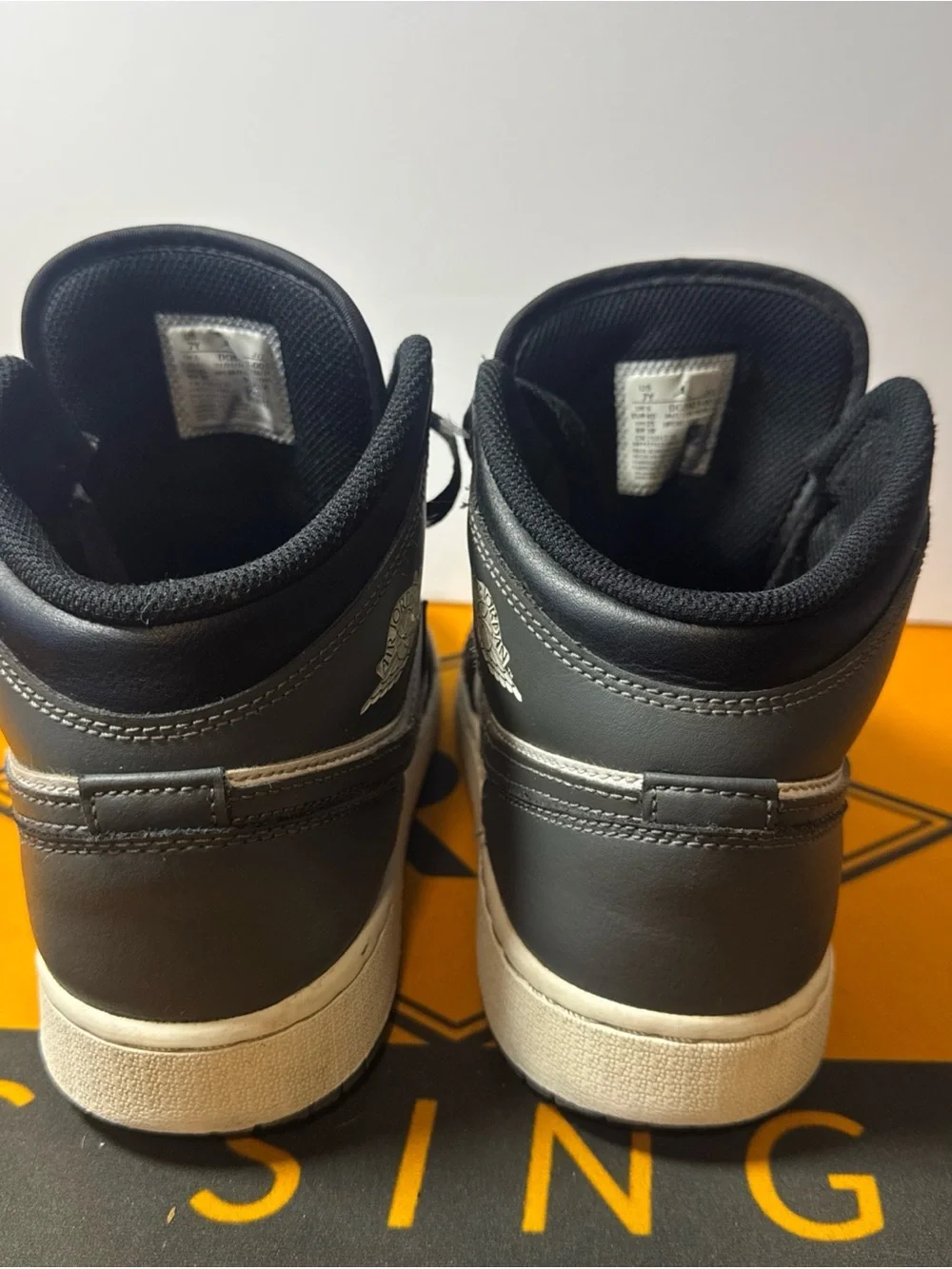 Nike Air Jordan 1 Mid Black Iron Grey White DQ8423-001 GS Size 7Y
